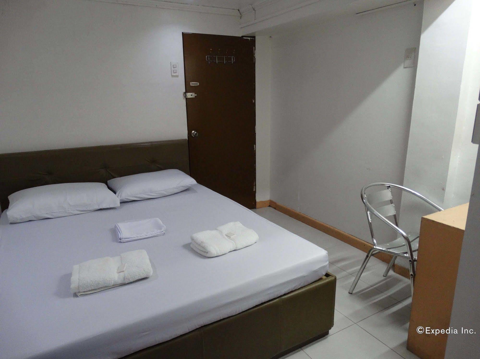 Gaius Inn Manila Exterior photo