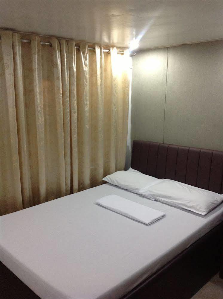 Gaius Inn Manila Exterior photo
